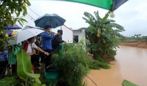 GALERI FOTO: Gerak Cepat HMR Selesaikan Masalah Banjir di Kota Batam