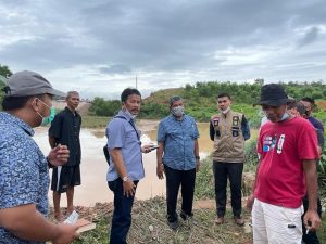 Usai Blusukan hingga Malam di Lokasi Banjir, HMR Langsung Gelar Rapat Gabungan