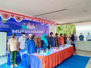 Tak hanya Bantu Tenaga Medis, HMR Akan Biayai Anak Ngenang yang Ingin Jadi Perawat