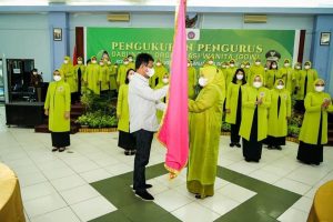 GALERI FOTO: HMR Kukuhkan Marlin Sebagai Ketua GOW Kota Batam