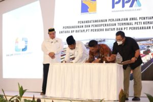 Babak Baru Dimulai! Kepala BP HMR Teken Pengembangan Batam Sisi Darat, Laut & Udara