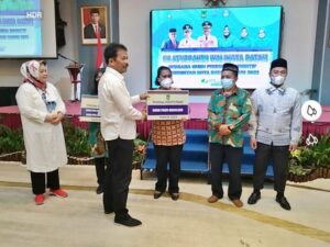 Giliran Guru Swasta Batam Dapat Insentif, HMR Pesan Tetap Berjiwa Besar & Optimistis