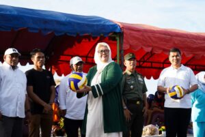 GALERI FOTO: Wagub Marlin Buka Turnamen Voli Putri Marlin Cup di Sagulung