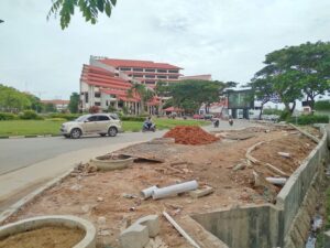 Pembangunan Jalan Engku Putri Dikebut, Plus Jalur Sepeda & Ditanami Pohon Tabebuya