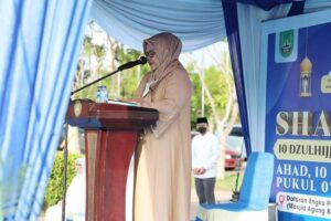 Salat Iduladha di Engku Putri, Marlin Ajak Ribuan Jemaah jadi Insan Sabar & Ikhlas