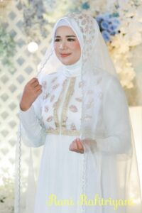 Cerminkan Keragaman Batam, Panitia Resepsi Rani-Harry Pakai Baju Adat Nusantara
