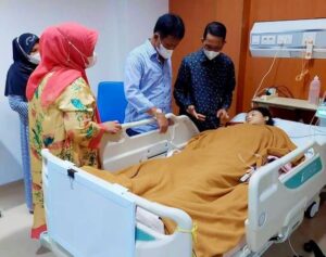 Putri Pak Wawa Bahagia Dibesuk HMR & Marlin: Kita Doakan Semoga Amel Lekas Pulih