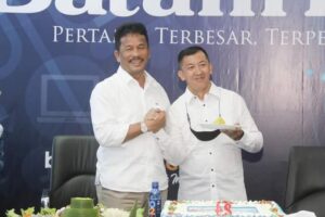 Hadir di Tengah-tengah Karyawan, HMR Ucapkan Selamat HUT Ke-24 Batam Pos