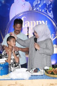 GALERI FOTO: Momen Hangat Marlin Bersama Keluarga saat Syukuran HUT Ke-51