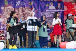 GELERI FOTO: Unforgetable! Marlin Berdendang, Warga Batamkota pun Bergoyang