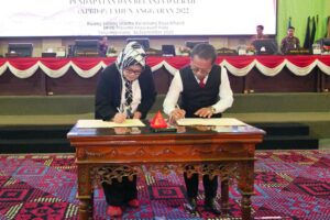 KINERJA MARLIN: Penandatanganan Nota Kesepakatan KUA dan PPAS di DPRD Kepri