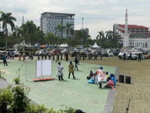 HMR & Marlin Senyum Saksikan Defile hingga Opera di Pembukaan Jambore PKK Kota Batam