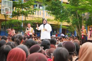 Wagub Marlin Tanam Motivasi Sembari Perkuat Karakter Pelajar SMAN 16 Batam