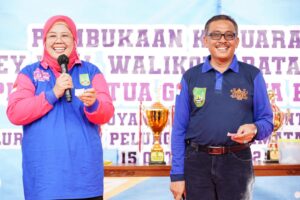 WARTA FOTO: Marlin Buka Kejuaraan Voli Piala Wali Kota Batam & GOW Kota Batam