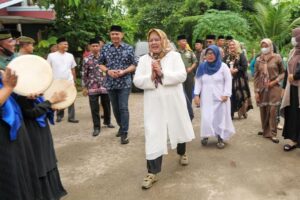 WARTA FOTO: Wagub Marlin Buka Pembinaan Akhlak Mulia di Batuaji