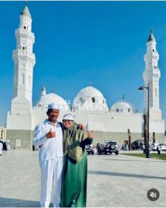 Dari Masjid Quba, HMR & Marlin Panjatkan Doa Terbaik untuk Masyarakat Kepri