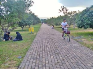 WARTA FOTO: Asyiknya Jalan Jalan Sore di MTC Nongsa, Bikin Hidup Lebih Hidup