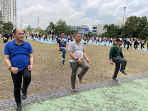 Semarak HUT Ke-51 KORPRI, Pimpinan hingga THL Pemko Batam Zumba Bersama