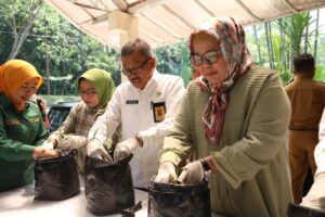 WARTA FOTO: Kendalikan Inflasi, Wagub Marlin Buka Pelatihan Teknik Budidaya Cabai