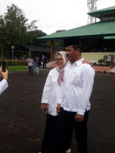 INSPIRASI PAGI: Bersinar dalam Gelap