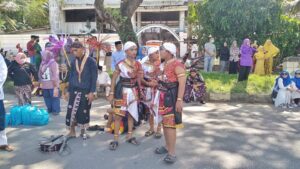 WARTA FOTO: Lihatlah, Lautan Manusia Ikut Pawai Budaya Hari Jadi Ke-193 Batam