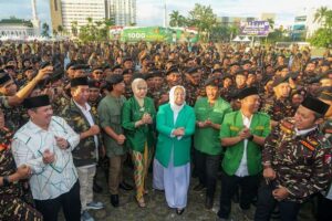 WARTA FOTO: Ribuan Banser Kota Batam “Kepung” Wagub Marlin dan HMR