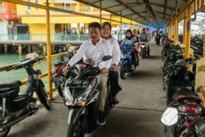 INSPIRASI PAGI: Beradab di Media Sosial