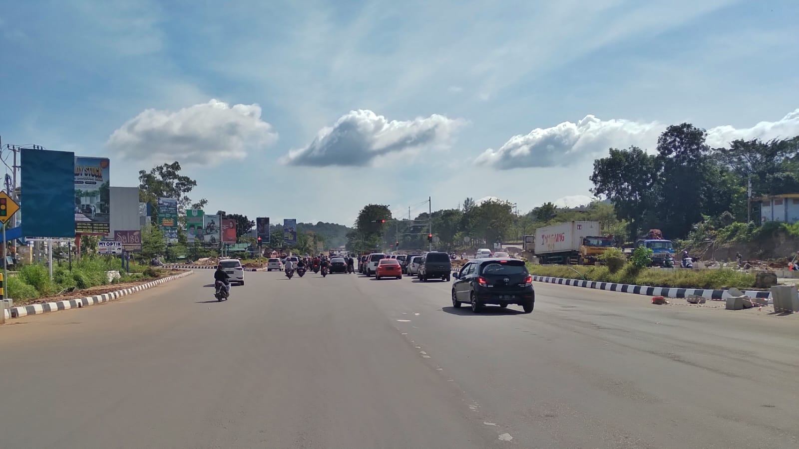 INILAH yang disebut membangun, buktinya ada dan dirasa masyarakat.