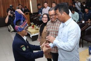 Kutip Bung Karno, HMR Ajak Karang Taruna “Guncang” Kota Batam Lebih Maju & Modern