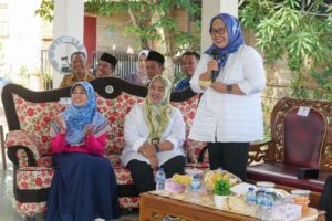 Beri Contoh soal Kosmetik & Medsos, Marlin Ajar Perempuan Cerdas Membuat Pilihan