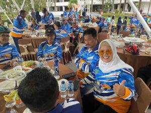 HMR & Marlin Tiba, Badai Tak Lemahkan Pegowes Ikut “Batam Bersepeda” Pagi Ini