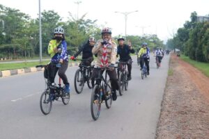 Dikomando Kak Jefridin, Tim Kwarcab Pramuka Batam Siap Gowes Batam Bersepeda