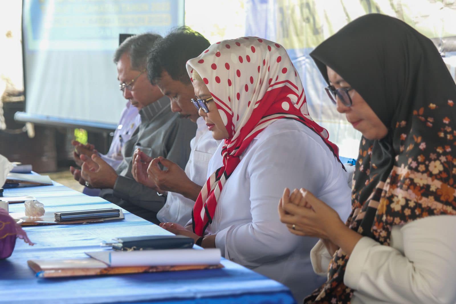 WAGUB Marlin, bersama Wali Kota Batam H Muhammad Rudi (HMR), doa bersama di sela menghadiri Musrenbang Kecamatan Bulang, di Nipah Island Resort, Jembatan II Barelang, Rabu (8/2/2023).