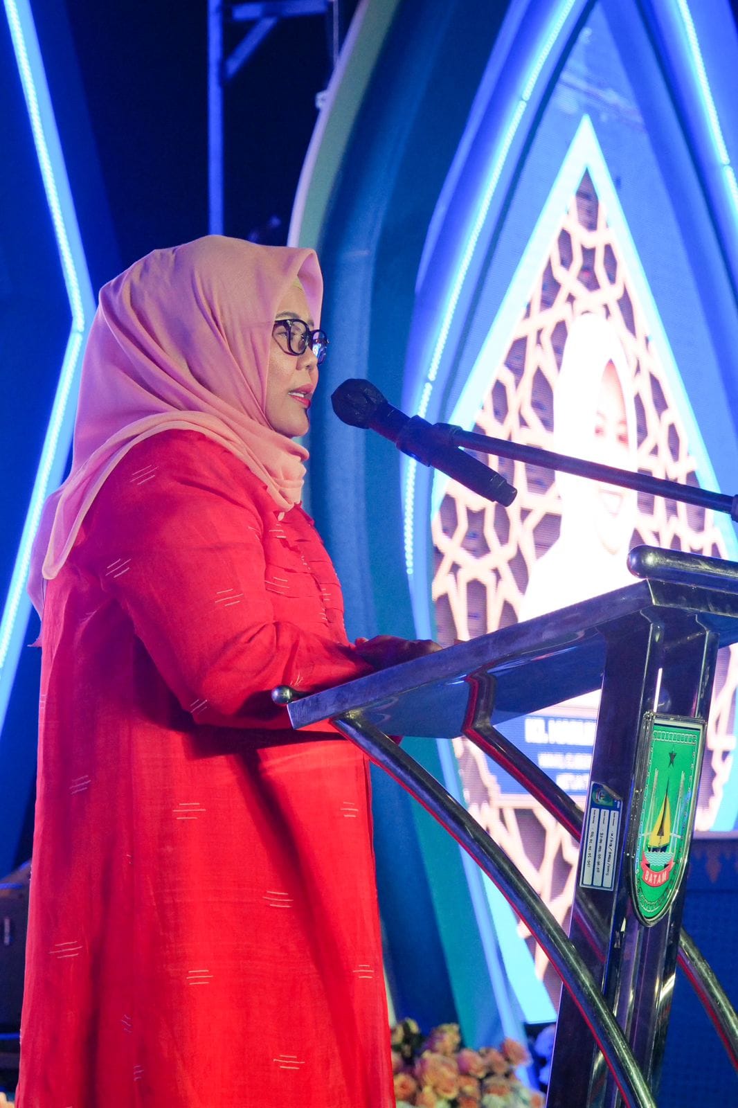 WAGUB Marlin, memberi sambutan di sela pembukaan STQ IX Tingkat Kecamatan Sagulung, di Masjid Darul Muttaqin Tunas Regency, Kelurahan Seibinti, Sagulung Minggu (5/2/2023) malam.