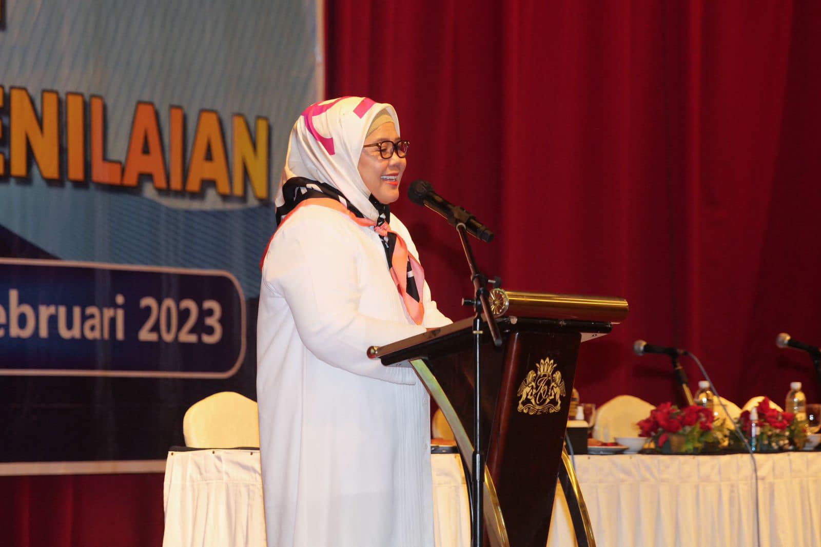 WAGUB Marlin memberi sambutan dalam Bimtek Assesmen dan Penilaian serta Bimtek PHBK Guru PAUD, di Hotel Harmoni One, Batam, Kamis (16/2/2023) pagi.