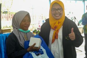 WARTA FOTO: Sosialisasi Gemarikan, Wagub Marlin Ajar Ibu-ibu jadi Entrepreneur