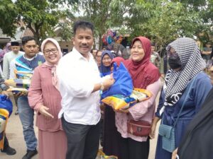 Warga Batuaji Rasakan Manfaat Sembako Bersubsidi, Suharto: Terima Kasih Pak HMR