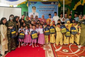 WARTA FOTO: Lihat, Dengar, Rasa, Bunda Marlin Kunjungi TK Bunda & TK Metta Karunia