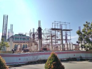 Revitalisasi Masjid Agung Batam, Tiang-tiang Besar dan Kukuh Sudah Berdiri