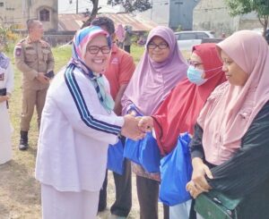 WARTA FOTO: Indahnya Berbagi, Marlin, HMR, & Jefridin Bertemu Warga Batuampar