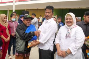 Jawab Harapan Warga Bengkong, HMR Gelar Sembako Bersubsidi Dua Kali dalam Setahun