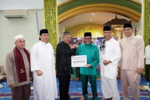 SAFARI RAMADAN: Jefridin Beri “Kuliah Ilmiah” Anatomi Membangun Batam nan Maju