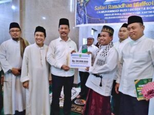 SAFARI RAMADAN: Di Masjid Nurul Hidayah, Seiharapan, HMR Kabulkan Dua Permintaan