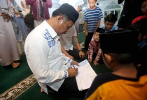 INSPIRASI RAMADAN: Momen Mendidik Anak tentang Islam