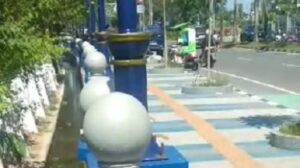 Bersih Bagai di Jepang, Selokan Air di Batamcenter Jadi Rumah Ratusan Ikan Koi