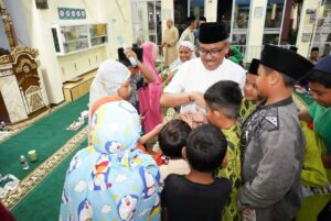 SAFARI RAMADAN: Auranya Teduh, “Ustaz” Jefrdin Bikin Anak-anak Batubesar Akrab