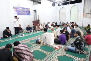SAFARI RAMADAN: Dari Masjid ke Masjid, Jefridin Bawa Pesan Pembangunan HMR