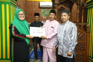 WARTA FOTO: Marlin Safari Ramadan & berbagi Bersama Baznas di Sagulung
