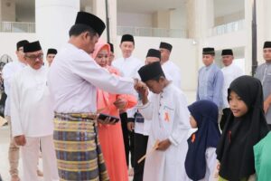 Santuni Tiga Ribu Anak Yatim, HMR Bikin Peringatan Nuzulul Quran Batam Kian Berkah