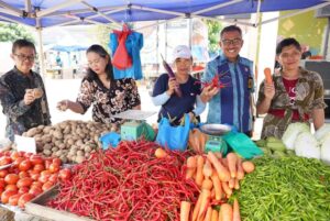 Di Pasar Murah Lubukbaja, Harga Cabai Merah Cakep Banget: Cuma Rp36 Ribu perKg!